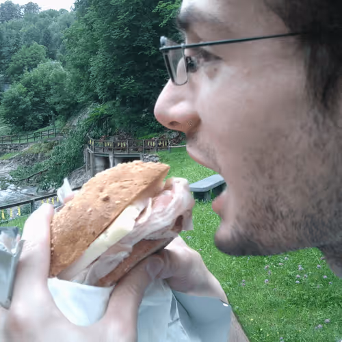 Item #47214077244790254150951228870277529554158353613299284939829940443204108156929 Media