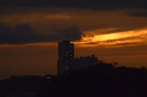 Item #95616451613255135559537494756846986786398325909633623186552519363798941827073 Media