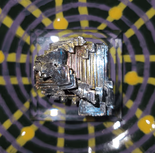 Item #42308540046866541539971940445397108885631946936136039124320588137204958983301 Media