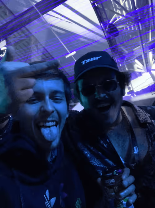 Item #2418369019646636843676909771902958221968140762506005078794309033959878557697 Media