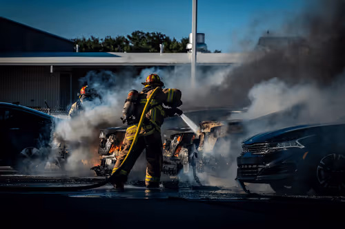 Item #27439795062901092399321903142193696129956748836890612143491337717891880452097 Media