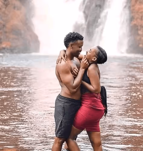 Item #48209045355319868405836092168484765281709319849119531571533318803688043577345 Media