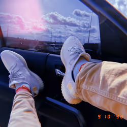 Yeezy 350v2 Light