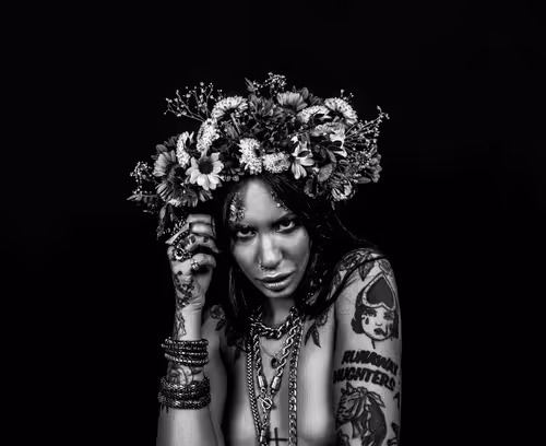 Item #18286988400904233601463943005423219005665685810985224002929488436307179864065 Media