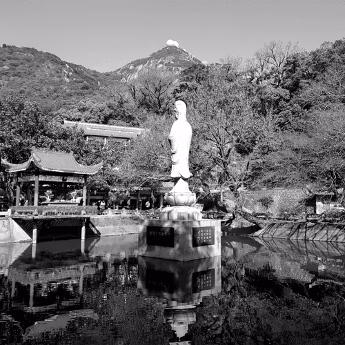 Item #27222794857227592339641351190780716195389406473465270606523676098318072545281 Media