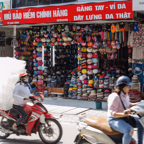 Item #80488266671287018131558448213082272878703229800970441297784273620291884679169 Media