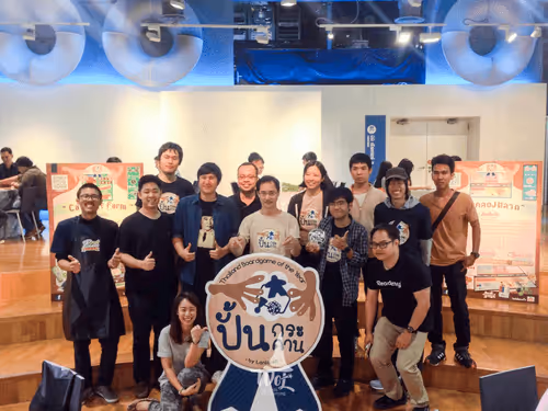 Item #20192872550292712437053965621300478417070051767444518043153957034963991789569 Media