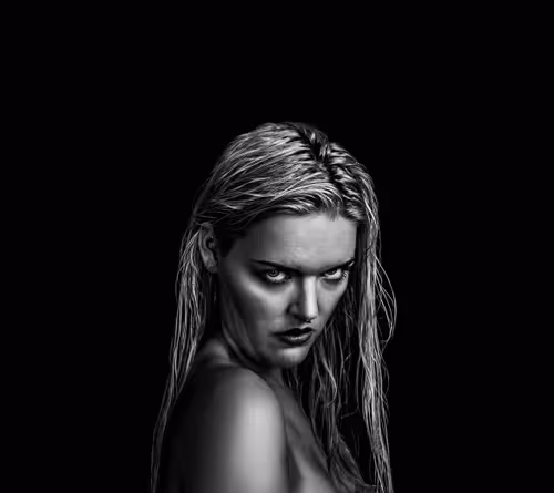 Item #18286988400904233601463943005423219005665685810985224002929488429710110097409 Media