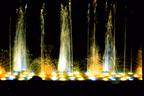 Item #113047771030127017240919341709485116586684509374101894410877815054679903567873 Media