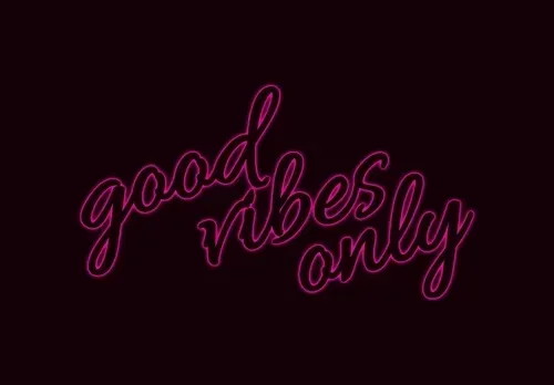 Item #76032813810289543817916520469561655517228222186003049571883987805837885178256 Media