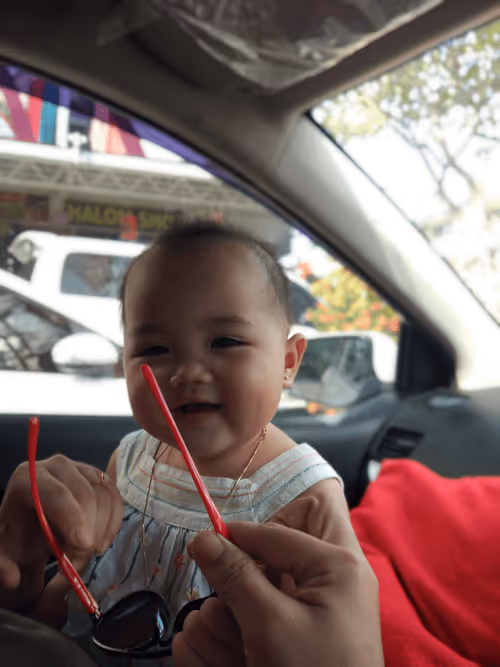 Item #51198950727353000400182026279026974017434036809871363174420400685449769648129 Media