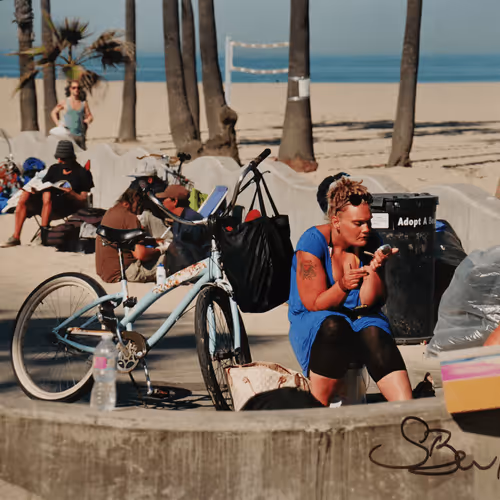 Item #108114224003492438817316405579015053313657463200327863647509058526112485736449 Media