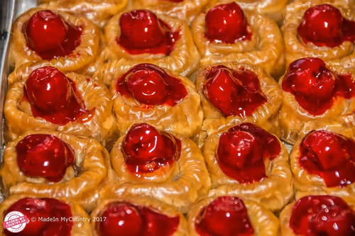 Item #21218919643484846679386017214105436286474954155539936946797714305104826335252 Media