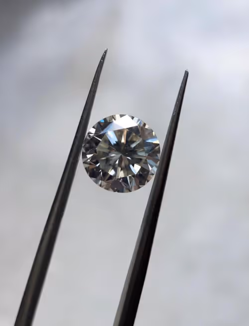 Item #60240780000774987021934310418746614545437064718156119148416063200789807497217 Media