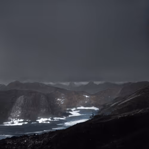 Item #23561793750005444349997477535072791502788093553101755612824629091029833744385 Media