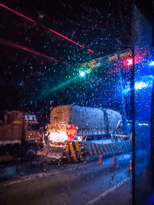 Item #25616082582926581849828542289953210650844898071757148195180127647453960732673 Media