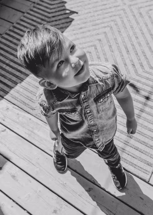 Item #76265303234218797531395326780060407197600721664743999430449730586679577673729 Media