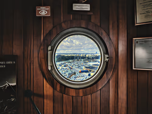 Item #21870232400396931522070058150776181428691132173804926928737771410803241517057 Media