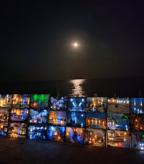 Item #4056481456007032587502676432074419274423768235001637063621475787826517770245 Media