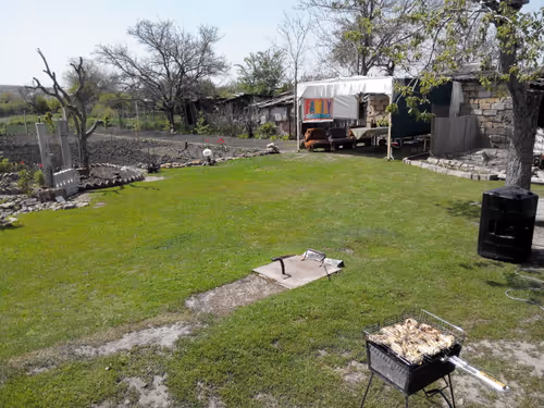 Item #17319939953167637780600282992121422872105245519410634407643257881757493493761 Media