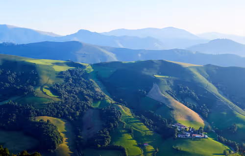 Item #61601413983432262200822046408210296549184035160504594584973518308383756648548 Media