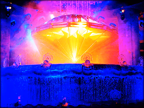 Item #90190205022037577658611228217343825730566789419905869044194752760073628418049 Media