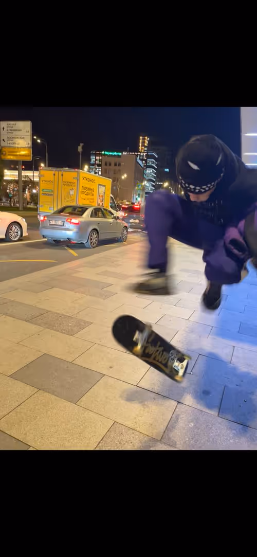 Item #88811696877918360203264791792879187931035326316317133552732183181052704980993 Media