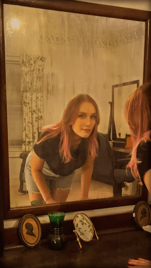 Item #19783550514114354952123947617175558827509965529992471593750621667226321682433 Media