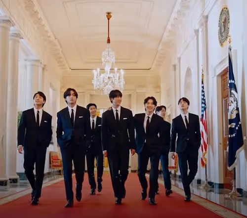 Item #73186946734957225213396584407108293570470344030280263873834294737229418856451 Media