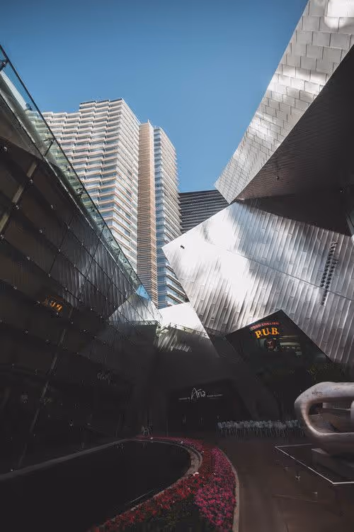 Item #16988134278330383505679479326290154646879637875533062132320205714851127885825 Media