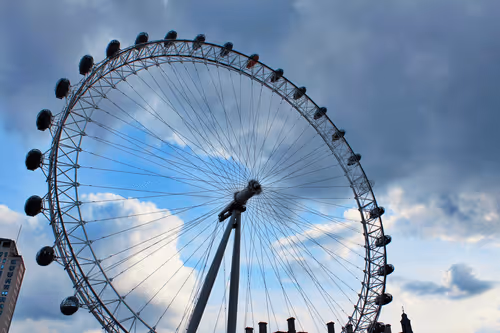 Item #66071197734082205192100964047587434427937626653011540160708004495435287756801 Media