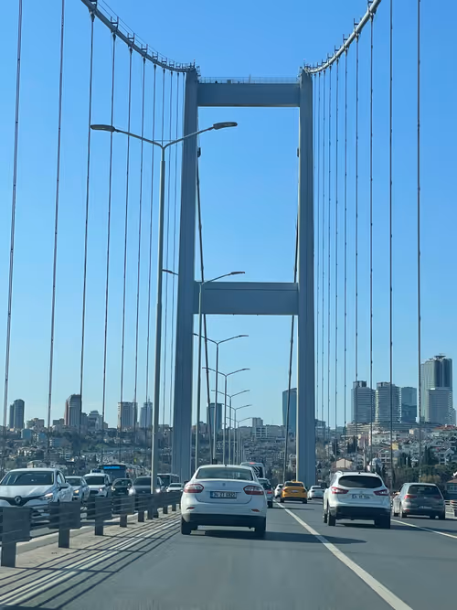 Item #103386144566683505733913497528939942045637296709922459891800665688150632300564 Media