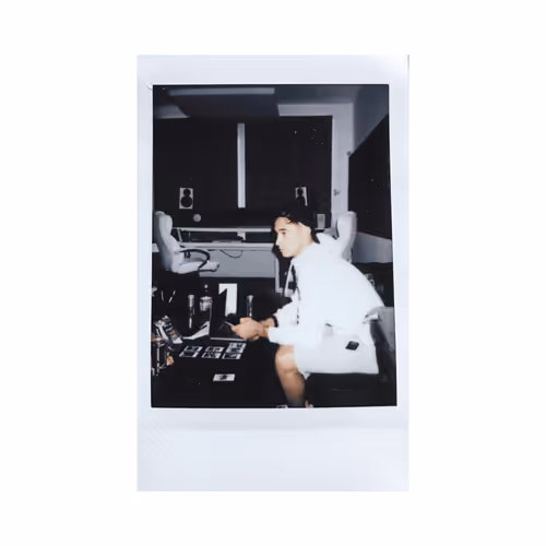 Item #15258886797599067591223114750191896728162027352228933476598111847668500135937 Media