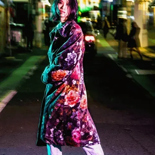 Item #12410577085583635741847651053181208342609125987671627115778380749220647796737 Media