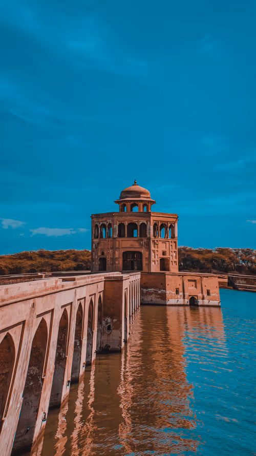 Item #42031586921897451439703381402755001097229425037767442536304369811213124632577 Media