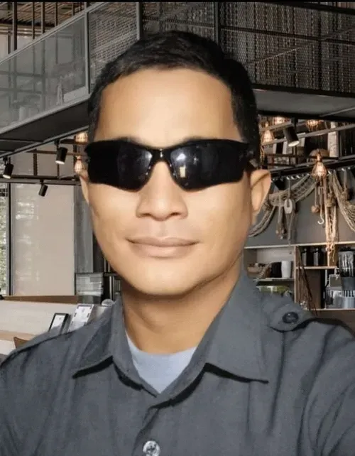 Item #55940888609979868246445056518888142058460439622559944346933690048559525658625 Media