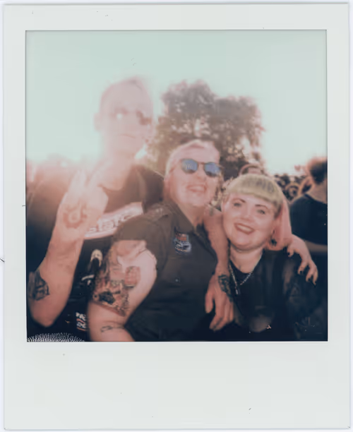 Item #46490741016488405185813791496923232485854957619235589162088056999474926452737 Media