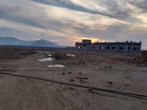 Item #27917072973309372789132871804827767057096324304554366931119978121173179301889 Media