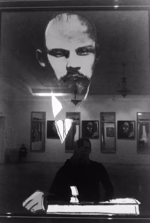 Item #48582175902660253739567181783807763023013925201969392418370611528007617085441 Media