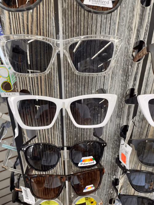 Item #107245166797946972770460186513587455070879021497049410397525978646656608894977 Media