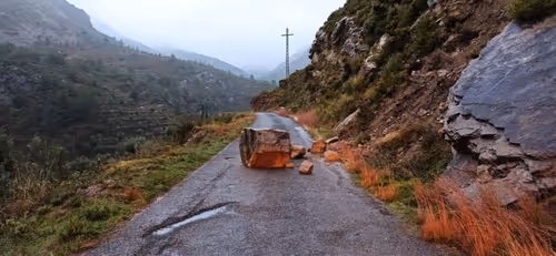 Item #51662678419762243979574358001385313596968398686549878551493020856383805849700 Media