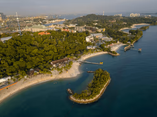 Item #42367402454926581942619760928835310535724341624545693814929607690073430556772 Media