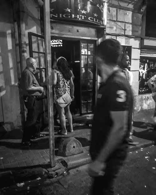 Item #48522478052539291919735229709032561609709384843613459518152341562033874927617 Media