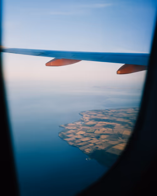 Item #54796367696161351394625490632215306936915261951641957907394925668991504482305 Media