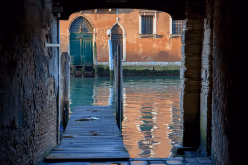 Item #110527260679406616687648876456332476743393224185300282858370831853047393550337 Media