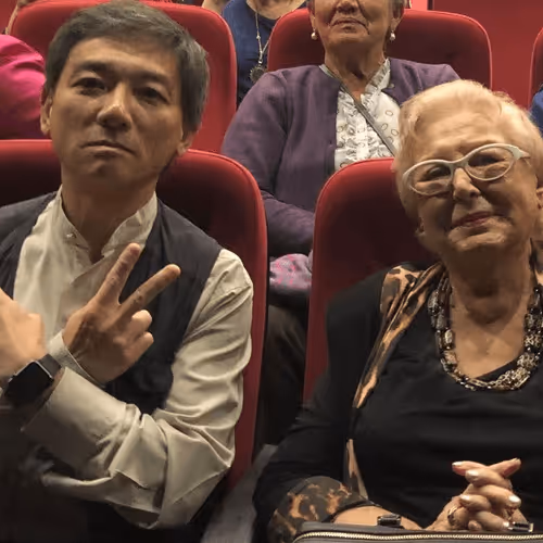 Item #5561290673271880013928634445381240236039195957160147987052434798973997285377 Media