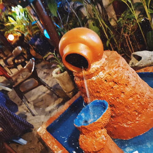 Item #28946414147922810726123010065386934337057610952911932492837760339194794737665 Media