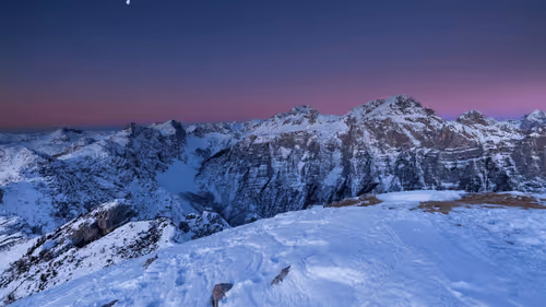 雪山图