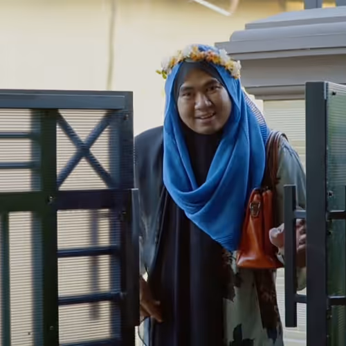 Item #65355848525352868398509282793089230237805041780595649946072565979274916397057 Media