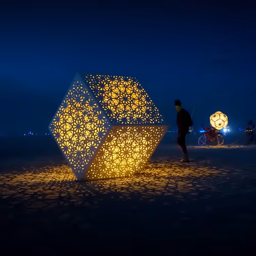 Item #398252909562583506372058066250733765047715911118442483822570830697963978852 Media